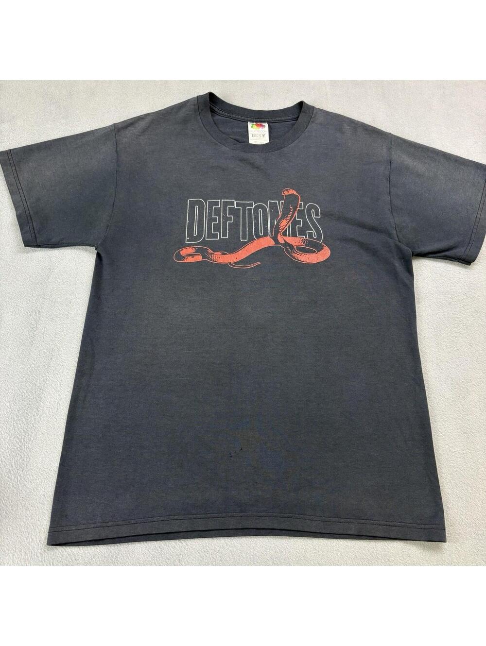Vintage Deftones Cobra Snake NuMetal  T Shirt Size Medium Black Faded